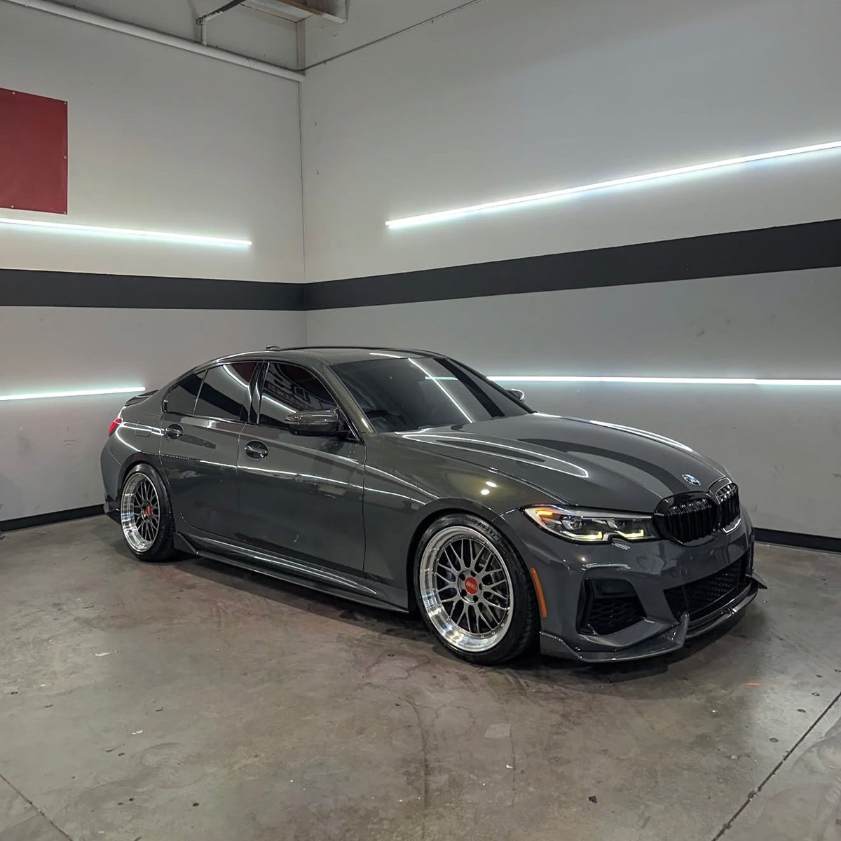 BMW G20 330i M340i AD Carbon Fiber Side Skirts